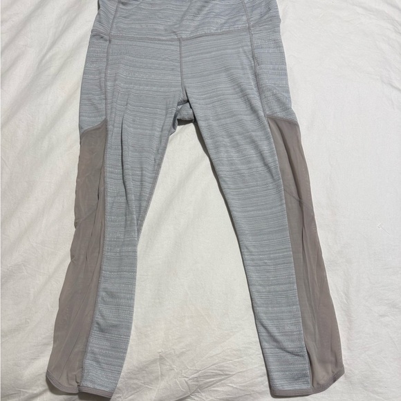 Athleta Gray High Rise Leggings Sz L Mesh Capri Yoga Fitness Running Pants - Picture 2 of 13